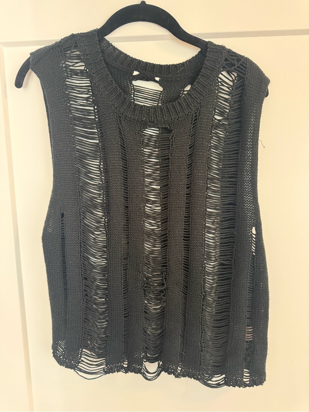 Women’s Distressed Knit Sleeveless Top - Black